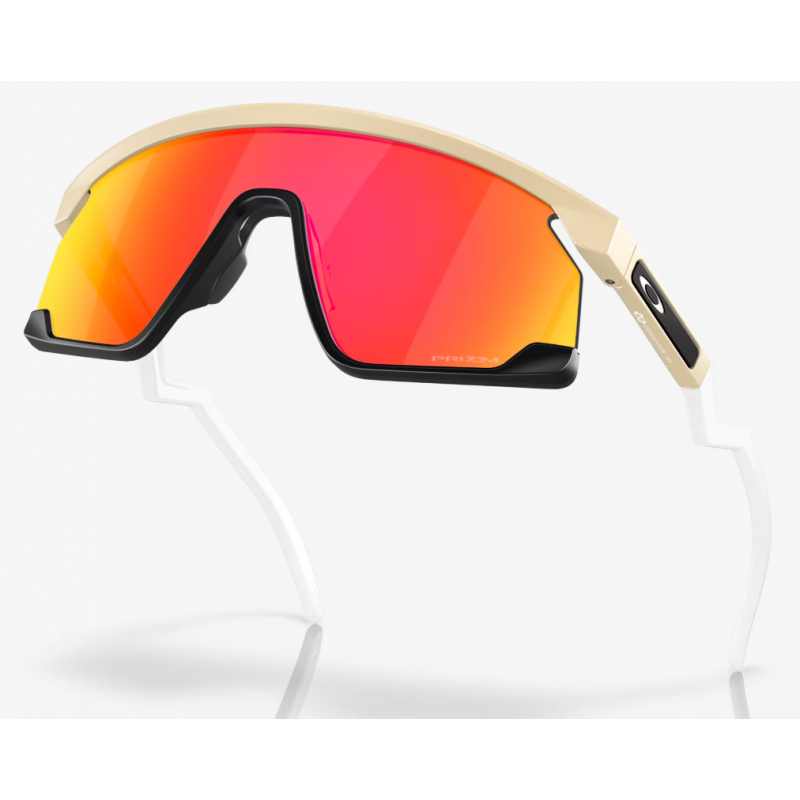 Oakley Bxtr Matte Desert Tan lentille Prizm Ruby OO9280-0439 - Expédition 24h
