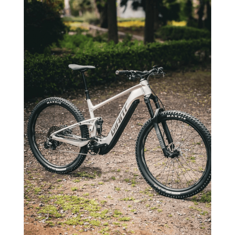 Giant Stance E+ 0 Pro - Livraison 24h - Meilleurs prix - offres