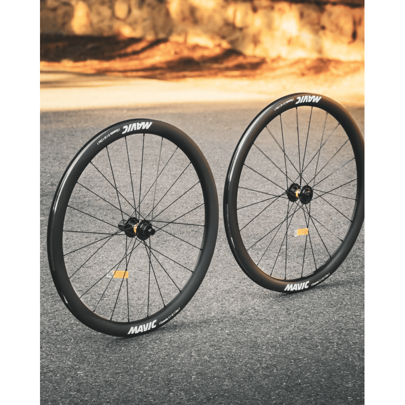 Mavic Cosmic S 42 Disc Shimano 11/12v paire de roues - expédition 24h