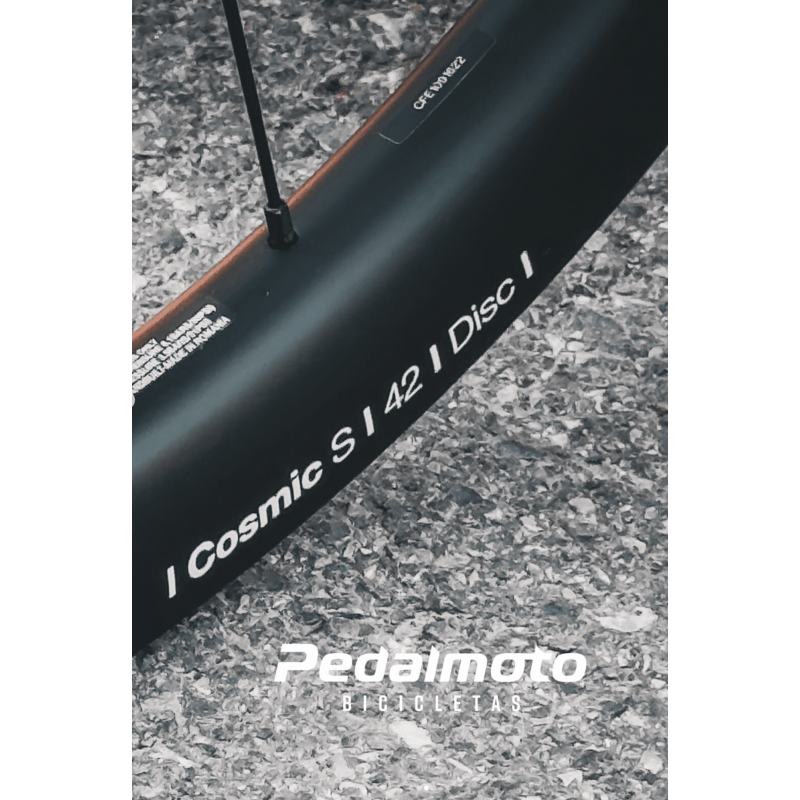 Mavic Cosmic S 42 Disc Shimano 11/12v paire de roues - expédition 24h