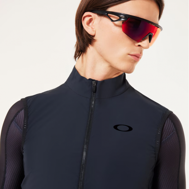 Oakley Endurance Packable Wind Vest 2.0 negro chaleco cortaviento