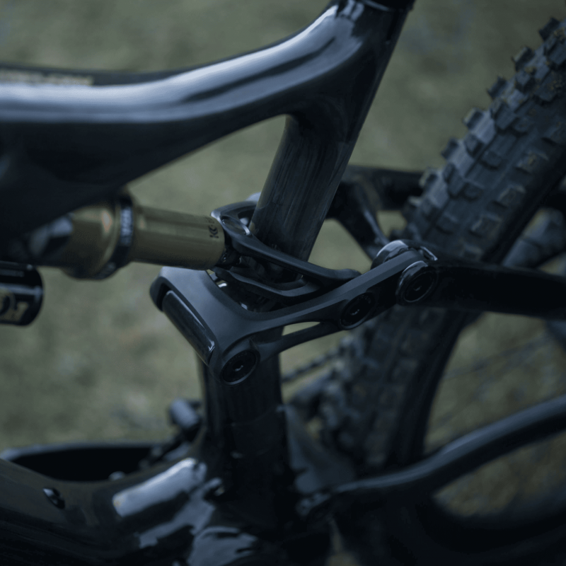 Amflow PL Carbon Pro 800Wh | E-MTB de alto rendimiento