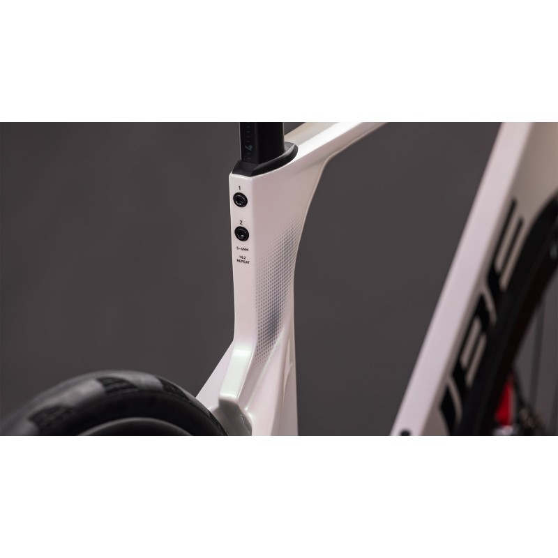 Cube Litening Aero C:68X SLT 2026 | Aérodynamique et vitesse
