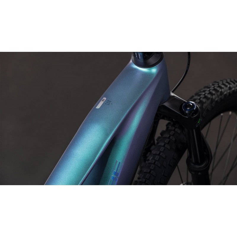 Cube Reaction Hybrid Race 800 2026 | Potencia y autonomía sin límites