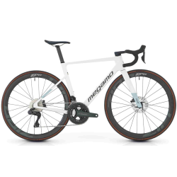 Megamo Pulse 05 CW 2025 | ¡Ofertón Exclusivo al Mejor Precio!