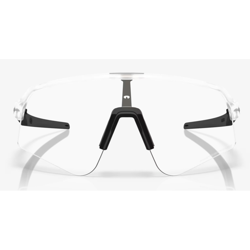 Oakley Sutro Lite Sweep Matte Clear lentille photochromique OO9465-3939