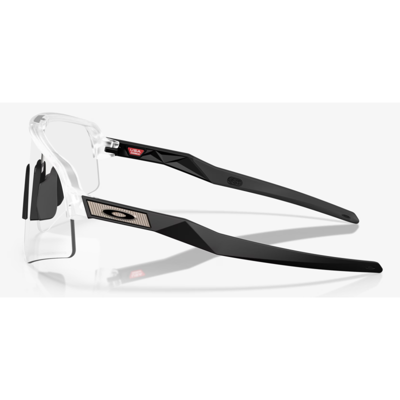 Oakley Sutro Lite Sweep Matte Clear lente fotocromática OO9465-3939