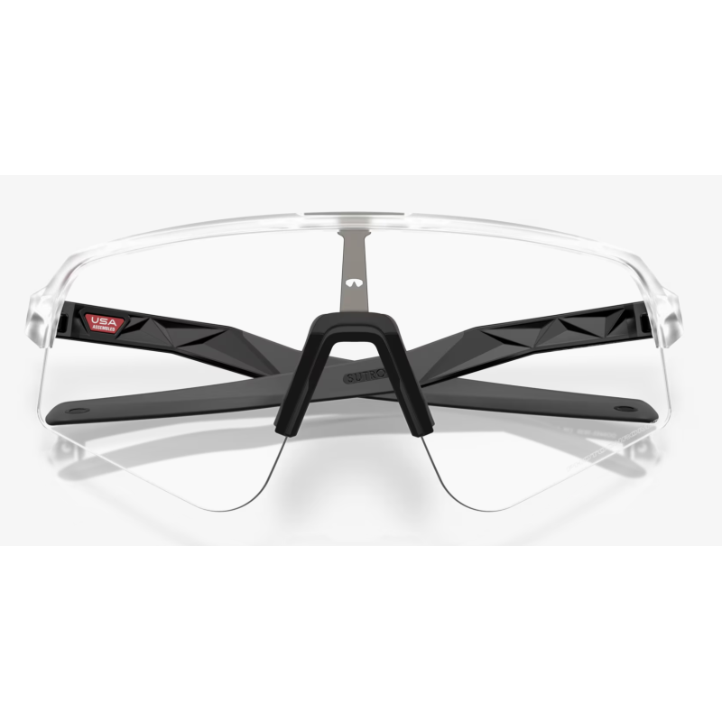 Oakley Sutro Lite Sweep Matte Clear lentille photochromique OO9465-3939