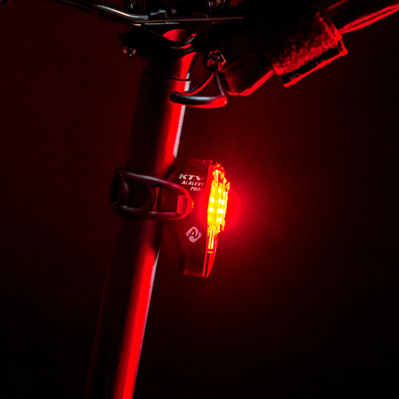 Lezyne KTV PRO+ Ai ALERT REAR Luz Trasera - envío 24h