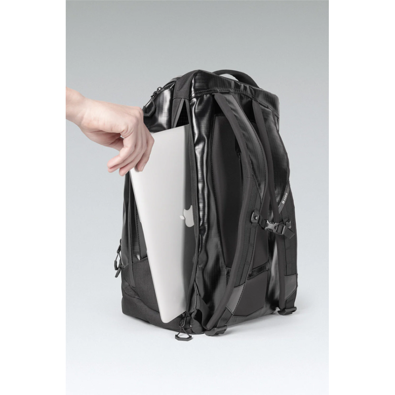 Gobik Stow True Black unisex mochila de ciclismo - envío 24h