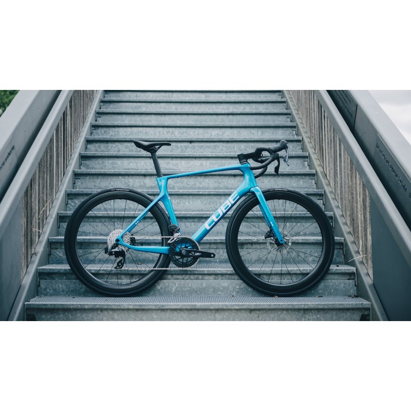Cube Agree C:62 EX 2026 | Vélo de Route Carbone SRAM Rival AXS