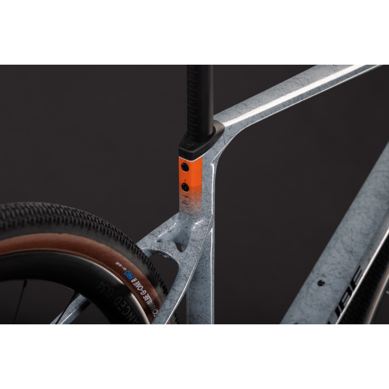 Cube Nuroad C:62 EXC 2027 | Gravel Carbone - Force 13V
