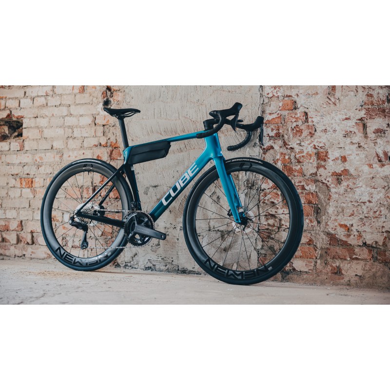 Cube Agree C:62 Race 2027 | Pedalmoto - Livraison 24h