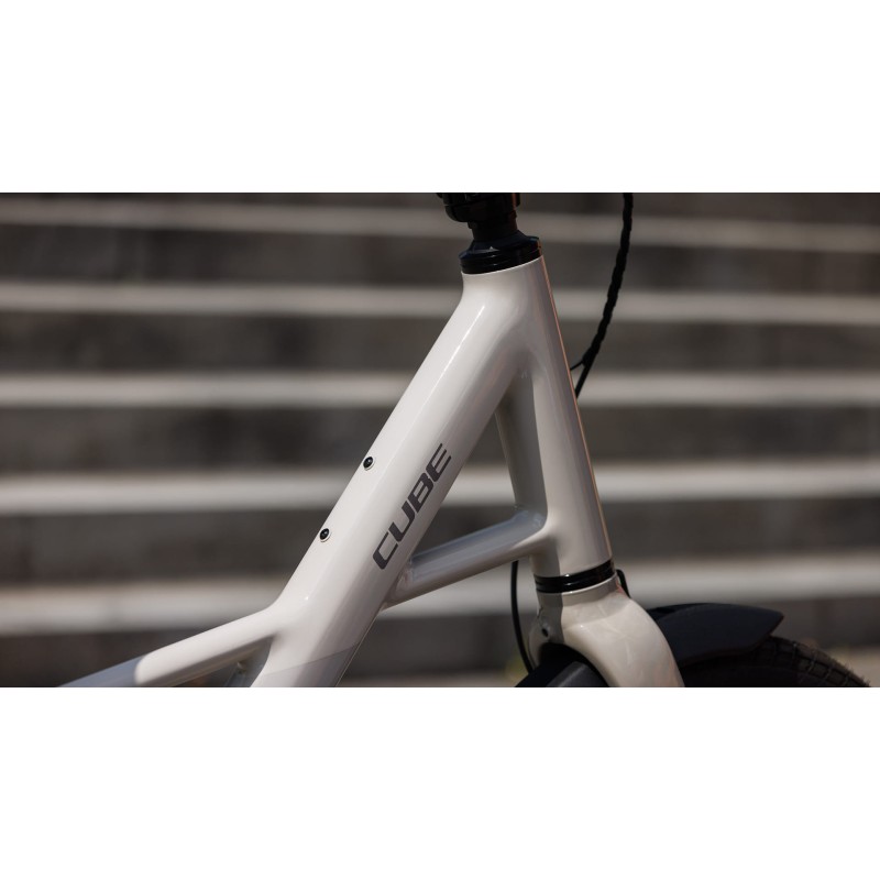 Cube Compact Hybrid 540 20" 2027 | Pedalmoto - Livraison 24h