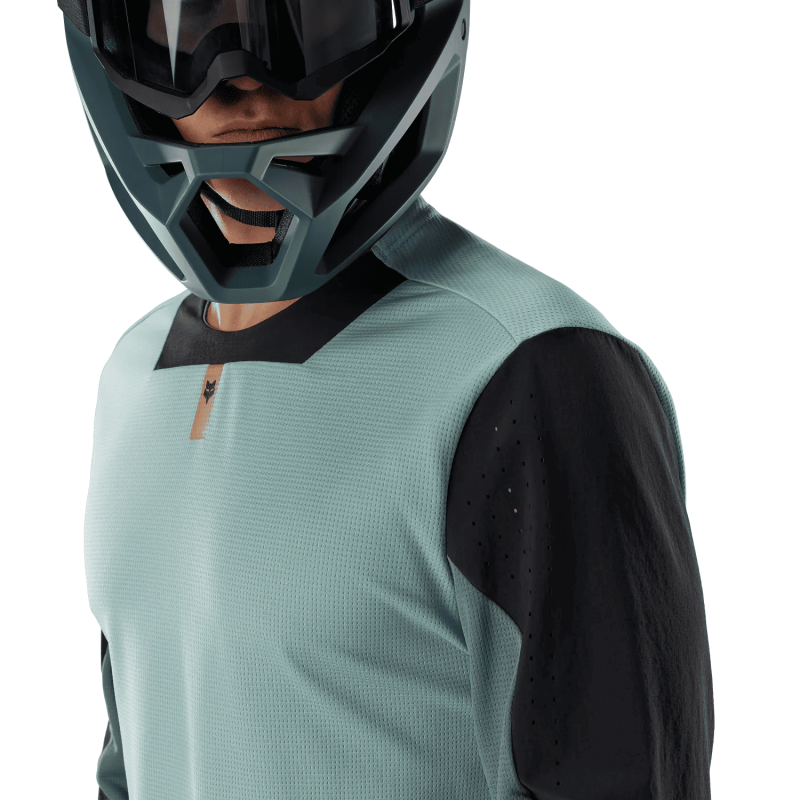 Fox Defend Artic Blue t-shirt technique à manches longues - expédition 24h