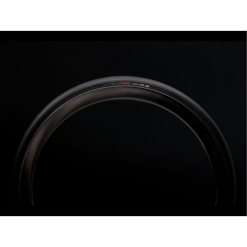 Giant Gavia Fondo 0 tubeless couverture - Livraison 24h - Meilleurs prix